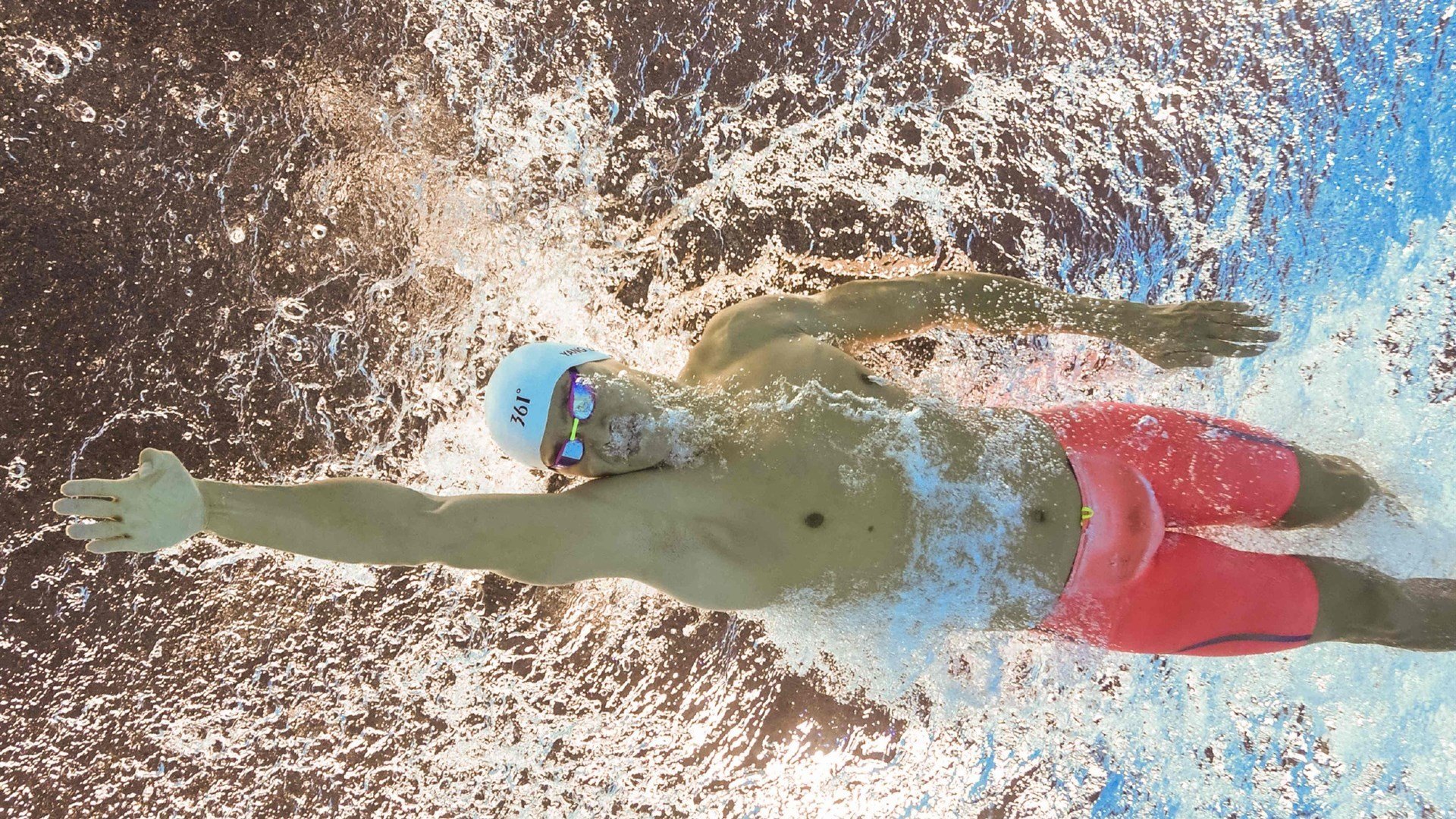 热议F1赛季冠军归属悬而未决，f1冠军叫什么