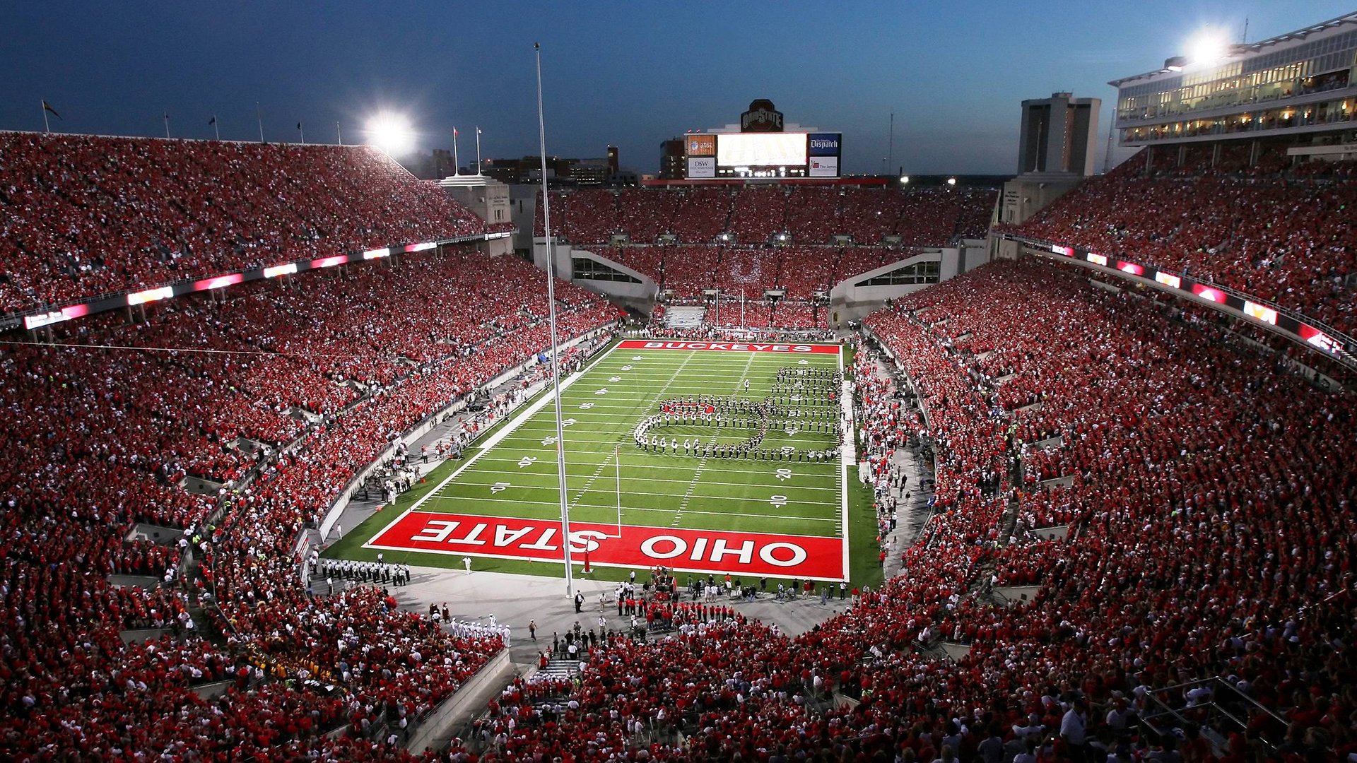 爱游戏-球队建设是否应考虑社区影响力指标，足球队建设